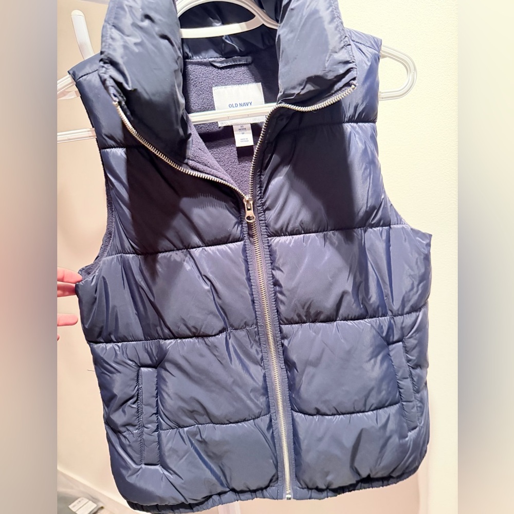 Old Navy XS Petite Navy Quilted Vest